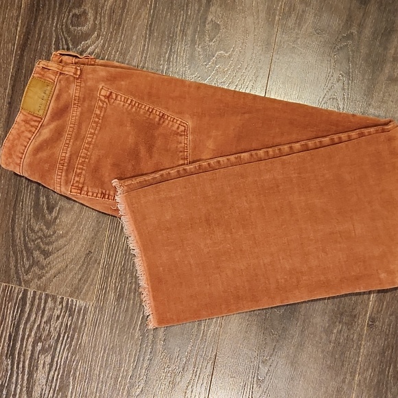 ❤️ AMERICAN EAGLE CORDUROY HIGH RISE CROP FLARE JEANS, 8 (29) - Picture 2 of 8